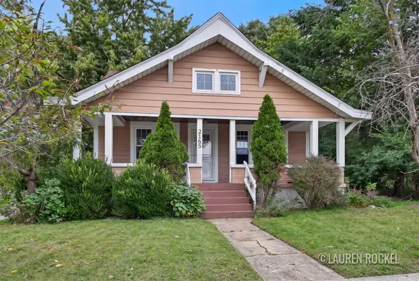 2165 Lee Street Sw, Wyoming, MI 49519