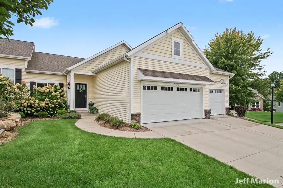 6091 Gleneagle Highlands Drive, Hudsonville, MI 49426 - #2
