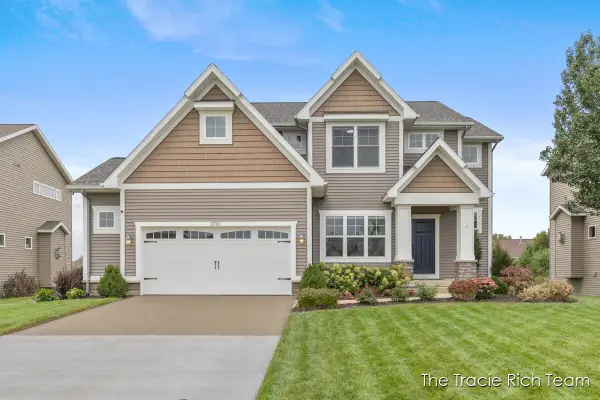 5701 Copper Court Se, Caledonia, MI 49316