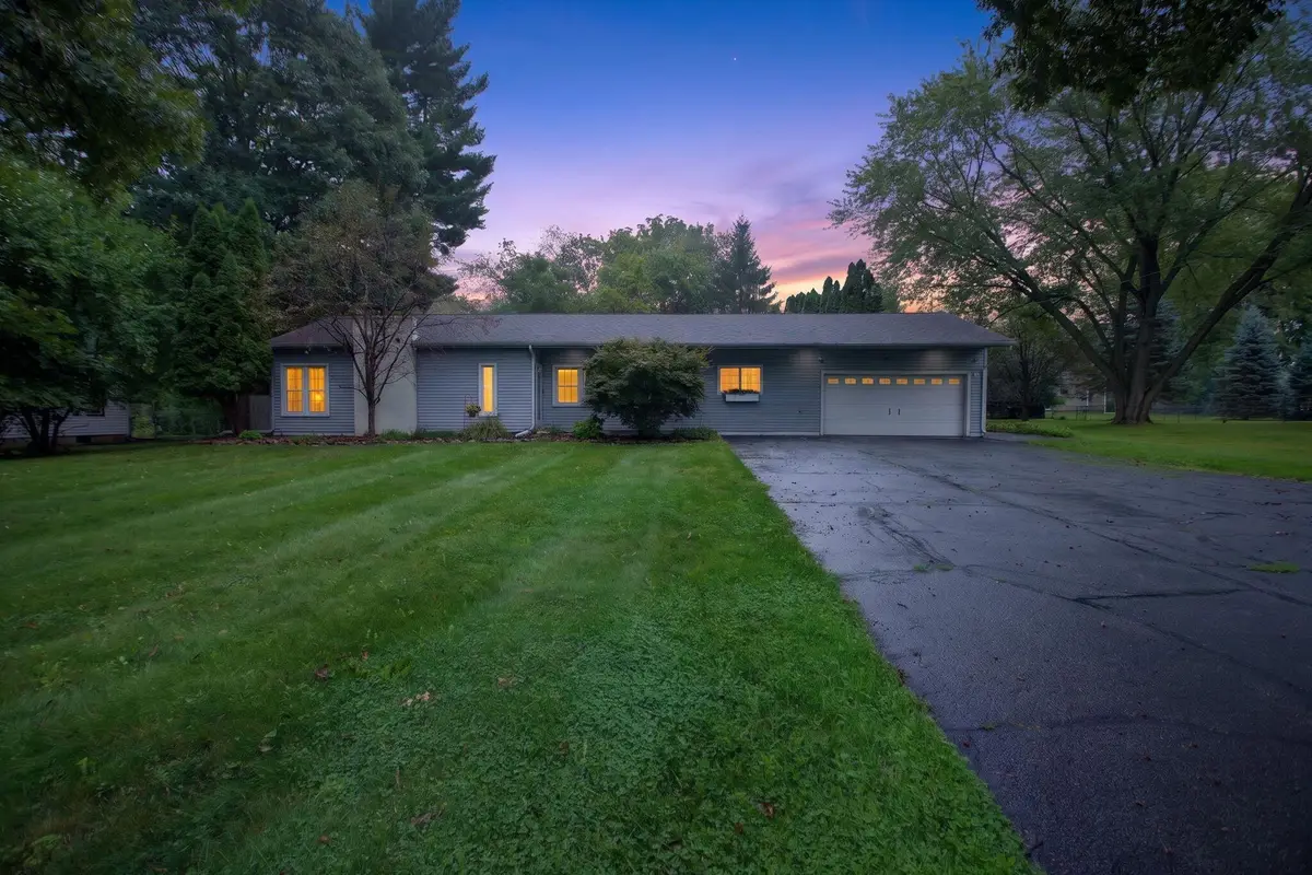 163 Robinson Road, Jackson, MI 49203 - #1