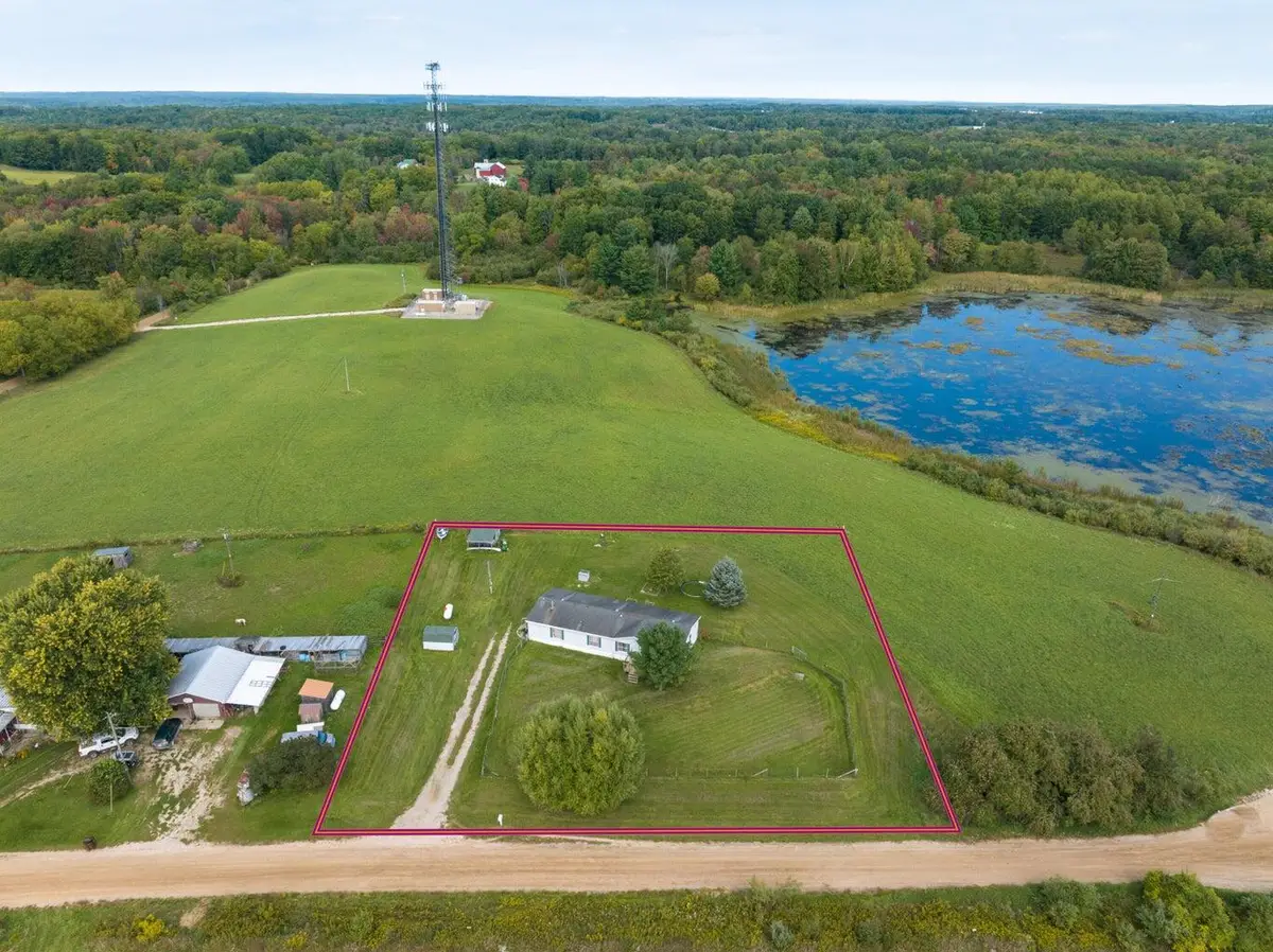 20428 5 Mile Road, Stanwood, MI 49346 - #1