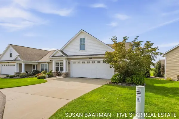 11552 S South Lake Drive #108, Holland, MI 49424