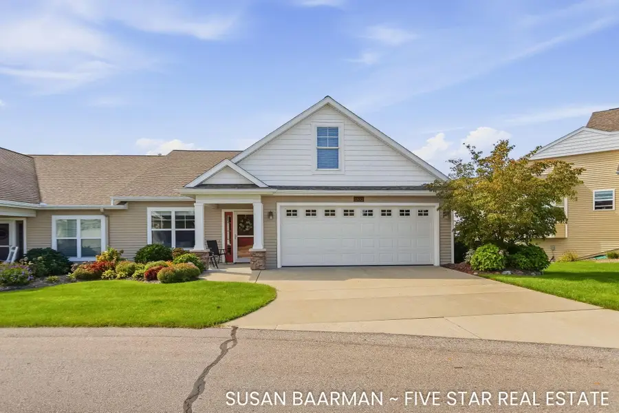 11552 S South Lake Drive #108, Holland, MI 49424 - #3