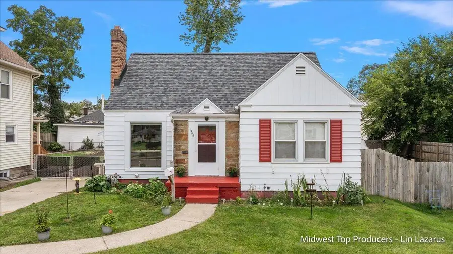 1945 Delwood Avenue Sw, Wyoming, MI 49509 - #2