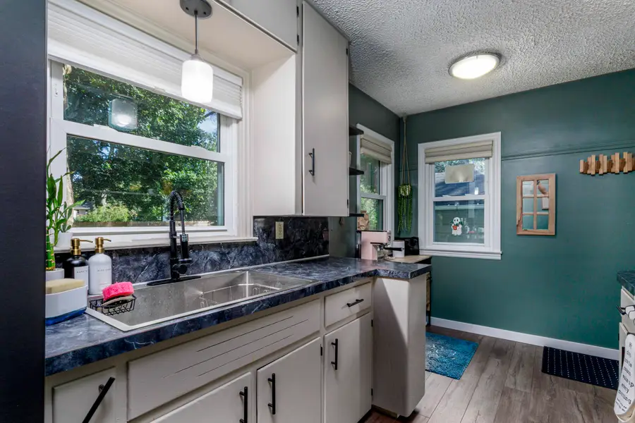 2910 Cheney Avenue Ne, Grand Rapids, MI 49505 - #2