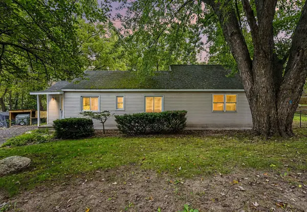 3826 Milla Avenue Nw, Comstock Park, MI 49321