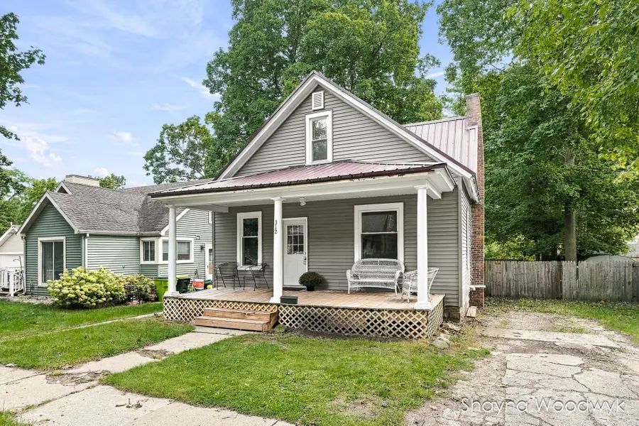 312 S Irving Street, Greenville, MI 48838 - #2