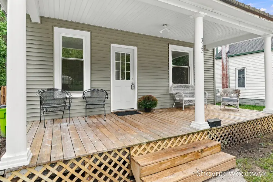 312 S Irving Street, Greenville, MI 48838 - #3