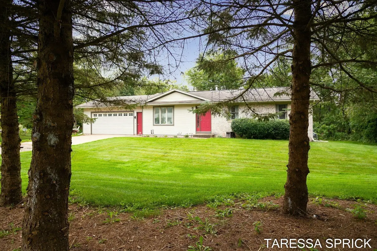 5104 152nd Avenue, West Olive, MI 49460 - #1