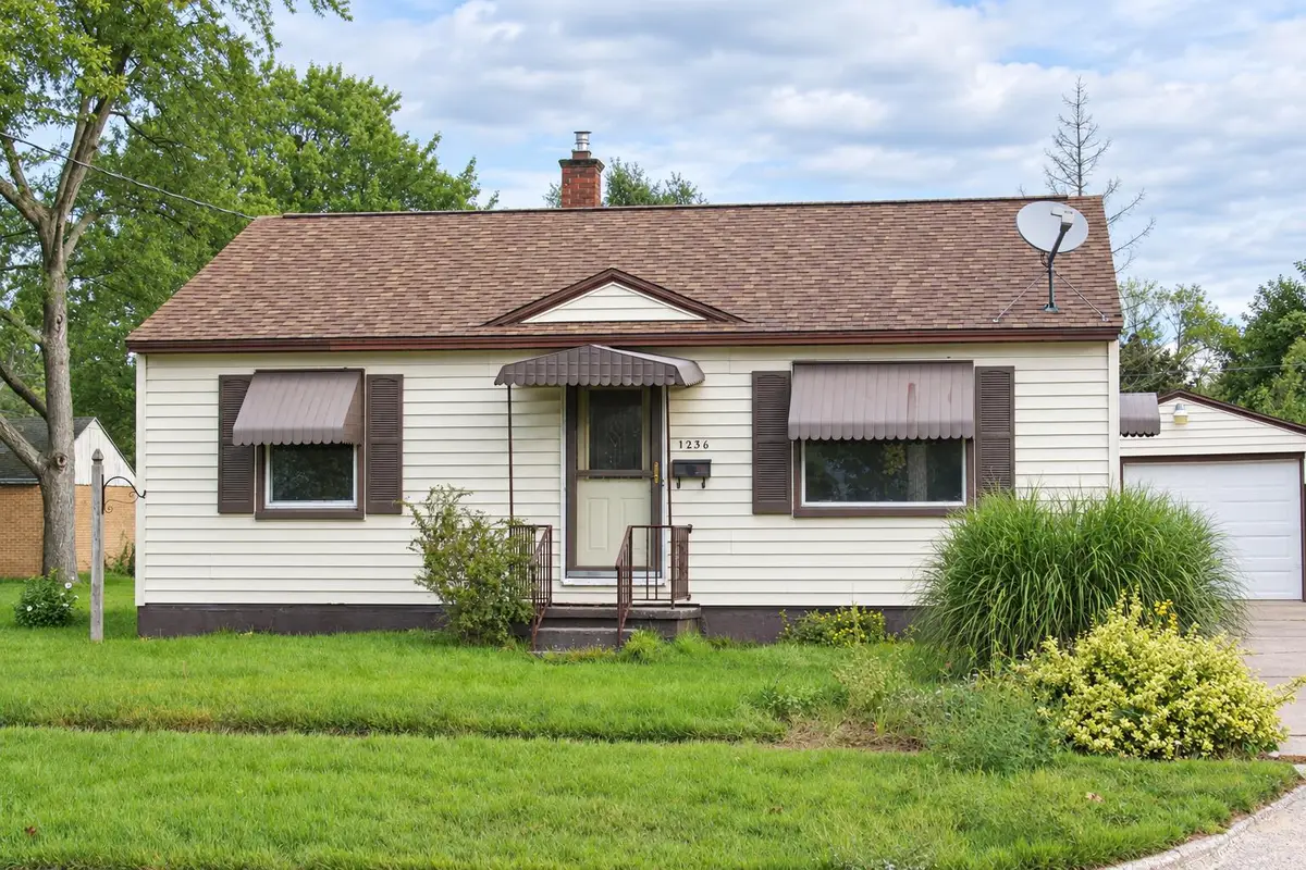 1236 E Isabella Avenue, Muskegon, MI 49442 - #1