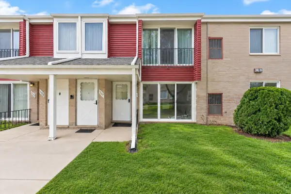 507 Sunset Lane, Saint Clair Shores, MI 48082
