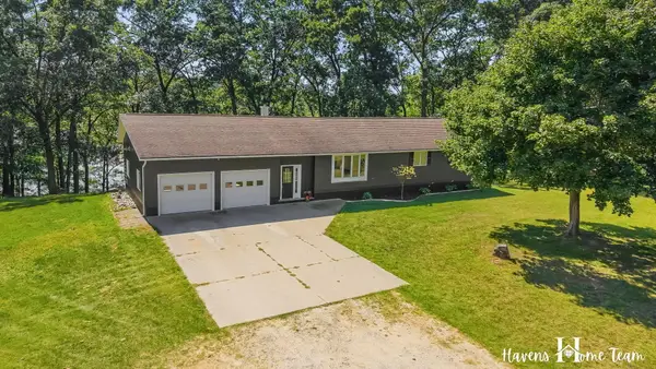 7915 E Michillinda Road, Twin Lake, MI 49457