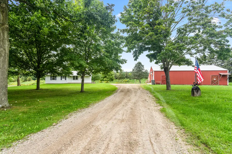 1615 Pettis Avenue Ne, Ada, MI 49301 - #2
