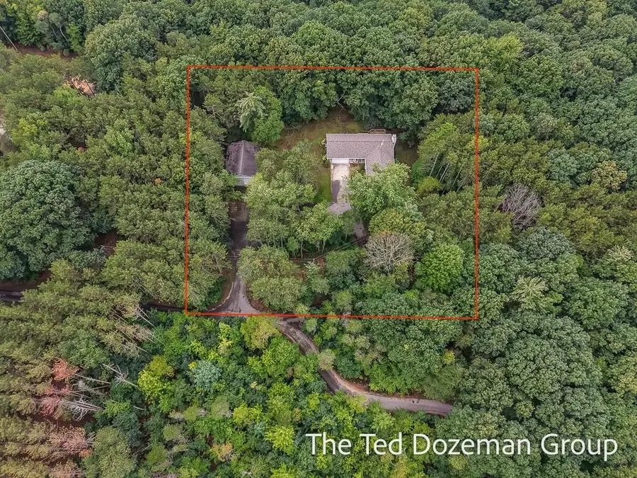 16565 Greenly Street, Holland, MI 49424 - #3