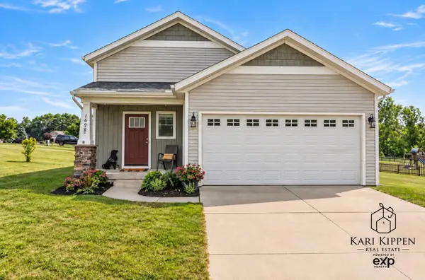 1698 Trent Ridge Court Ne, Cedar Springs, MI 49319