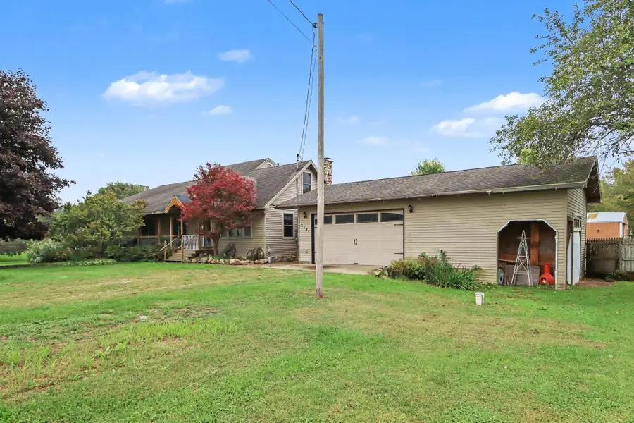 7144 E 5 Point Highway, Eaton Rapids, MI 48827 - #2