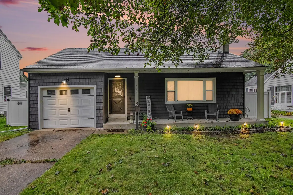 724 Crescent Road, Jackson, MI 49203 - #1