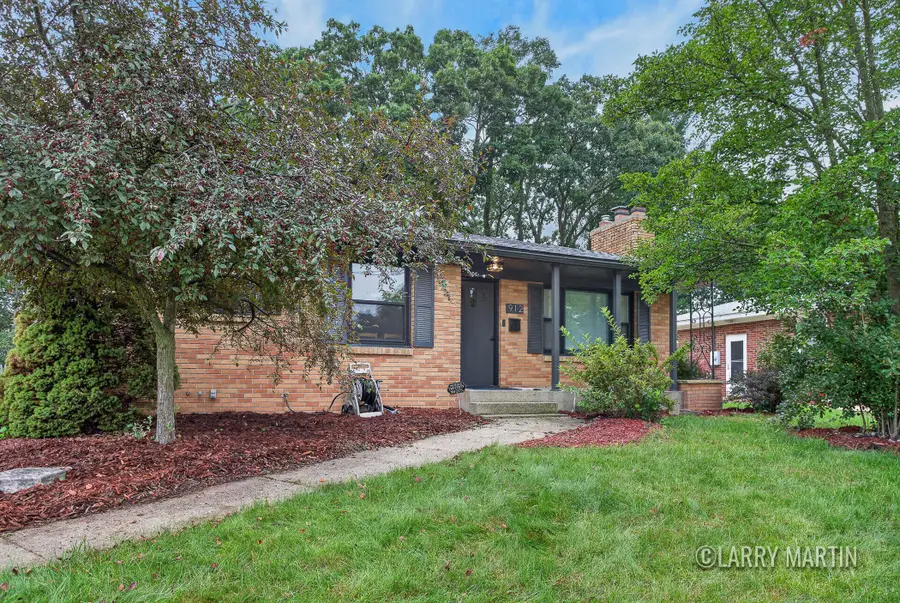 912 Ariebill Street Sw, Wyoming, MI 49509 - #2