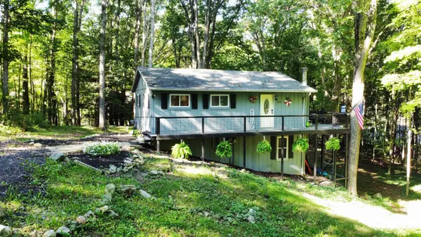 1022 Circle Drive, Lake Isabella, MI 48893