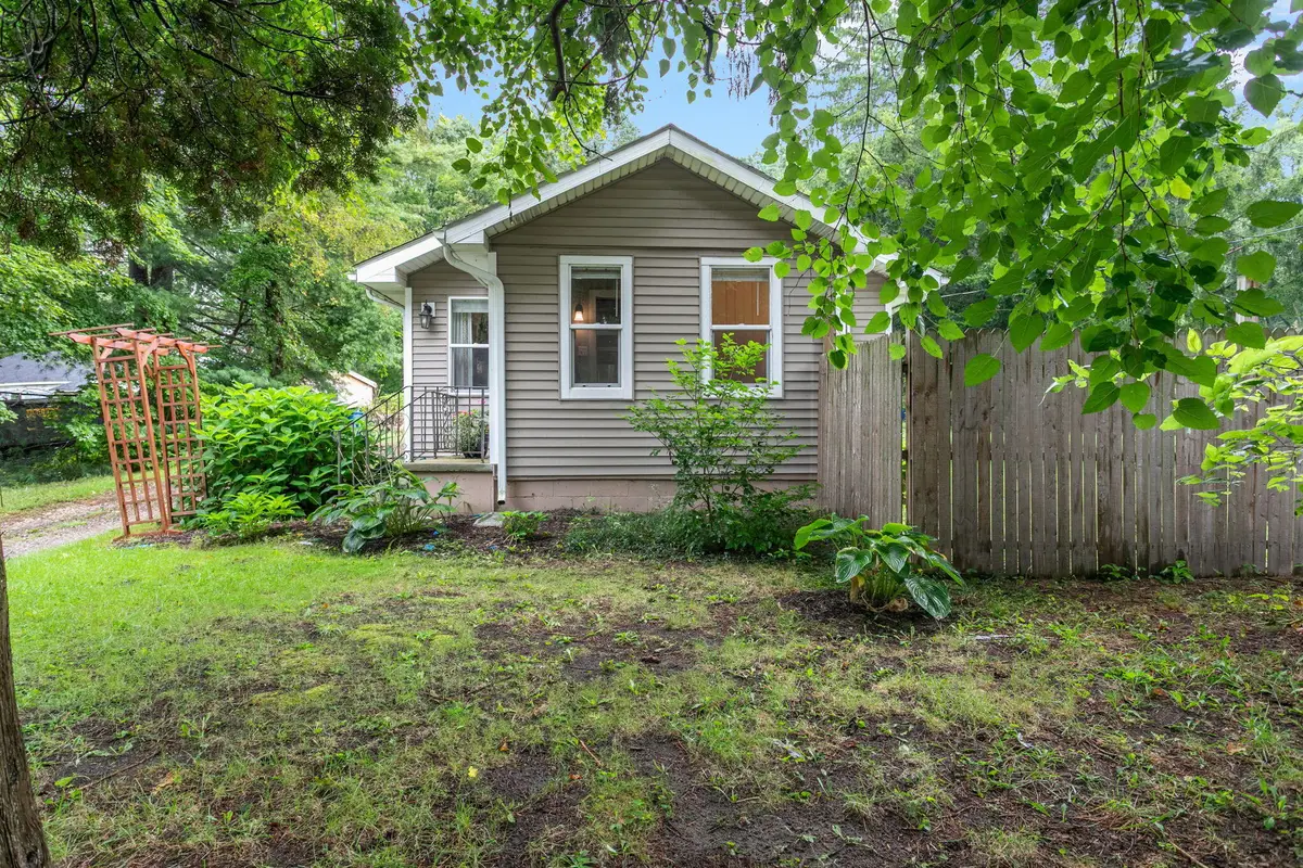 1915 M 51, Niles, MI 49120 - #1