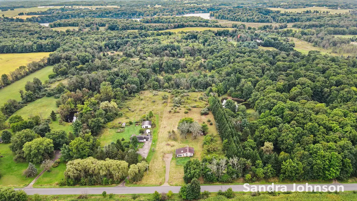 900 E Dowling Road, Hastings, MI 49058 - #1