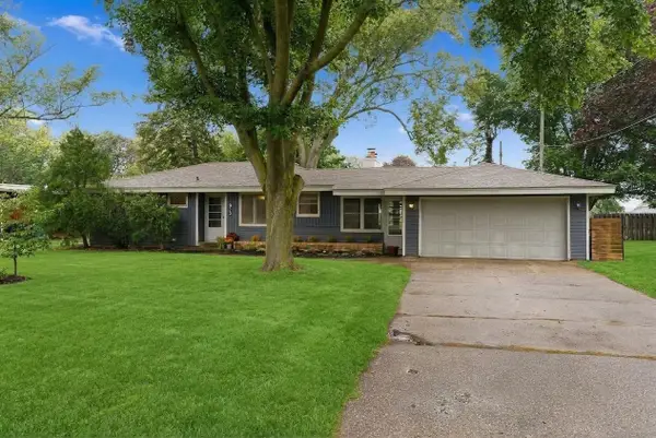 815 W 24th Street, Holland, MI 49423
