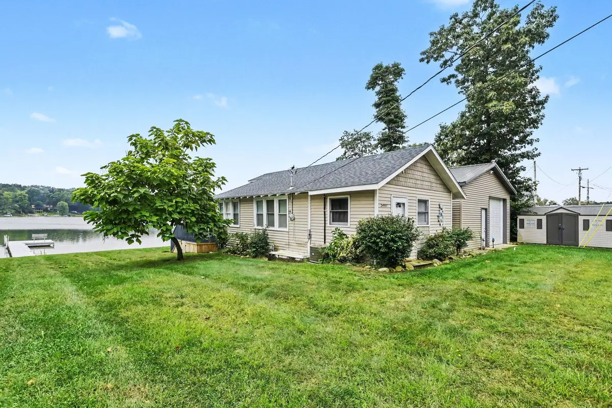 24937 Twin Shore Drive, Dowagiac, MI 49047 - #1