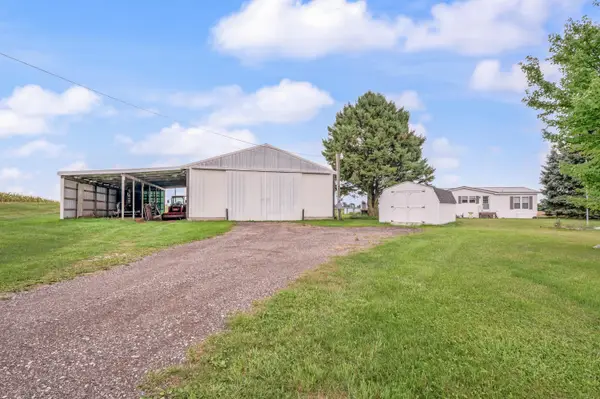 10010 S Beech Avenue, Howard City, MI 49329