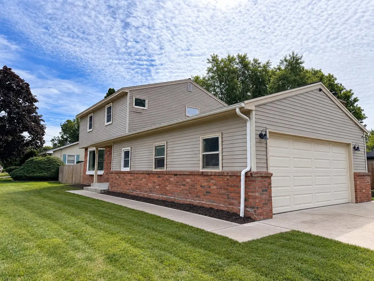 2089 Southwood Avenue, Norton Shores, MI 49441 - #1