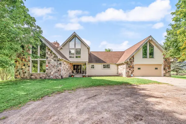 11421 S Deer Lake Road, Reed City, MI 49677