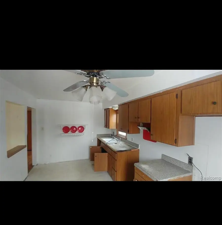 12645 Duchess Street, Detroit, MI 48224 - #3