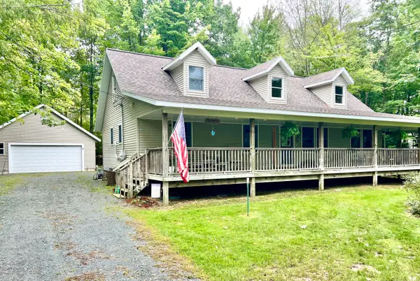4760 N Lakeshore Drive, Mears, MI 49436