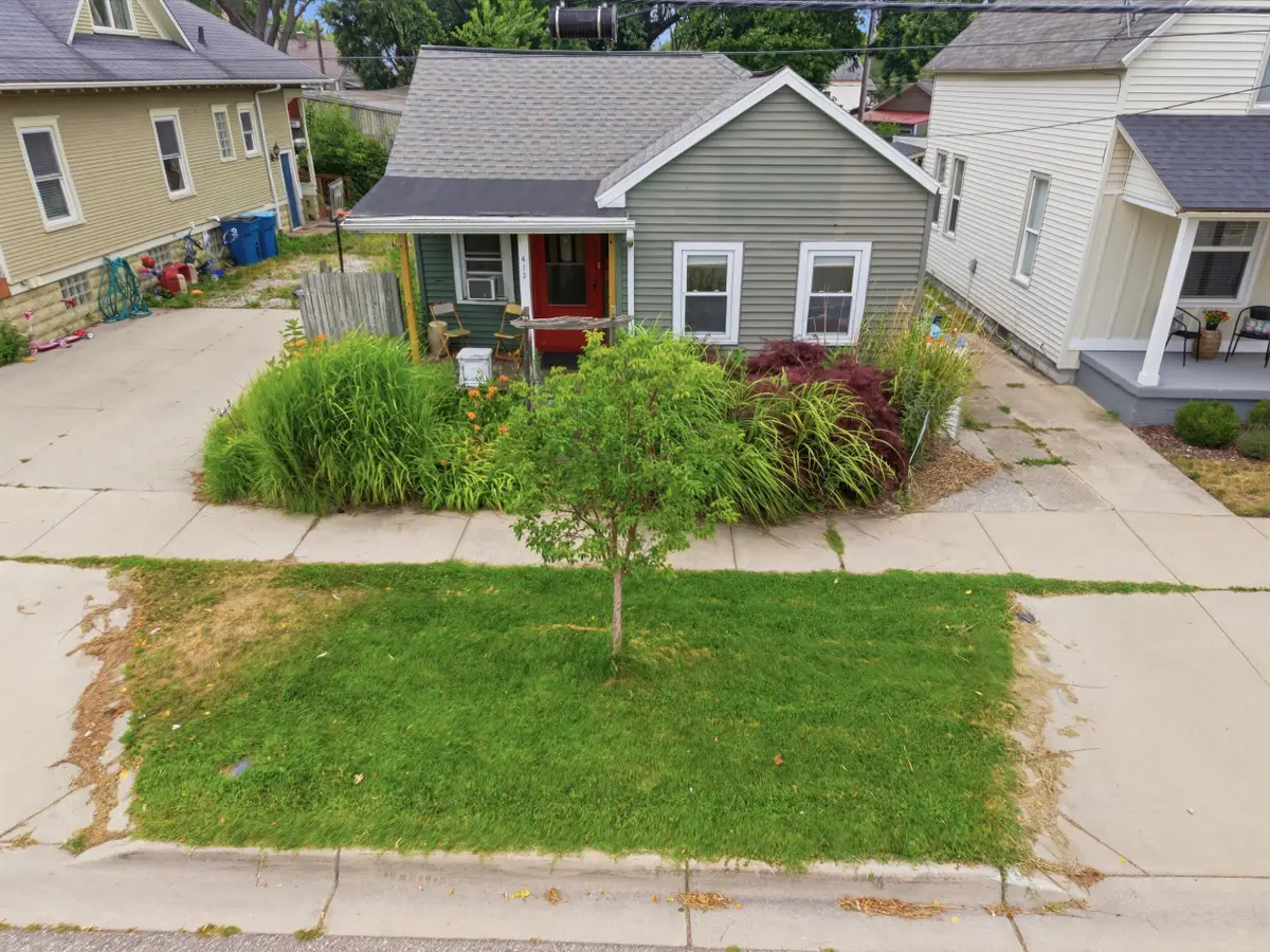 413 N 6th Street, Grand Haven, MI 49417 - #1