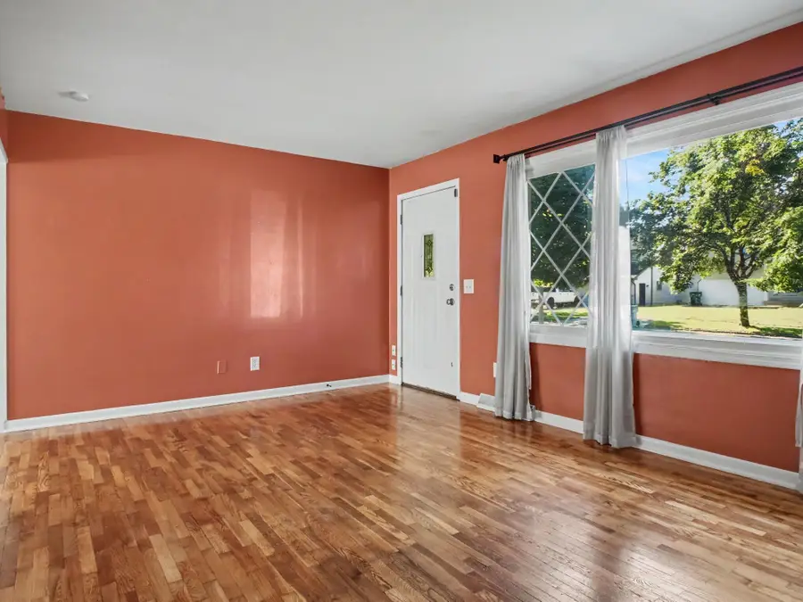 221 Cloverland Drive, Lansing, MI 48910 - #2