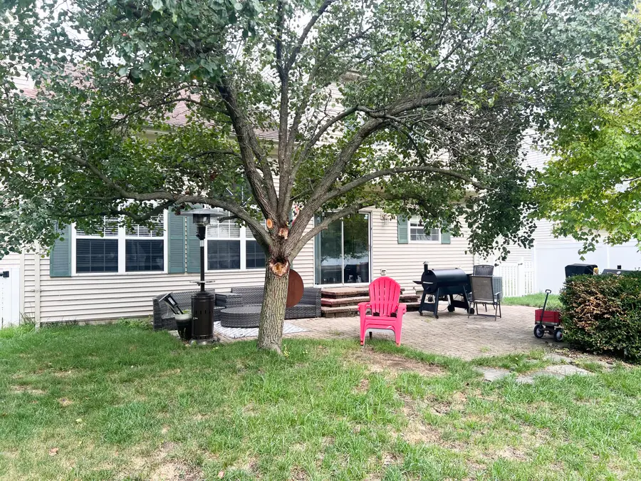 7410 Lochmoor Drive, Ypsilanti, MI 48197 - #3