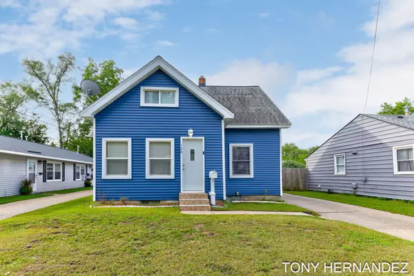 128 Burt Street Se, Wyoming, MI 49548