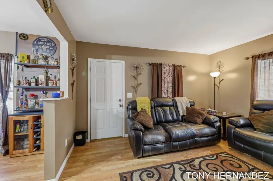 128 Burt Street Se, Wyoming, MI 49548 - #2