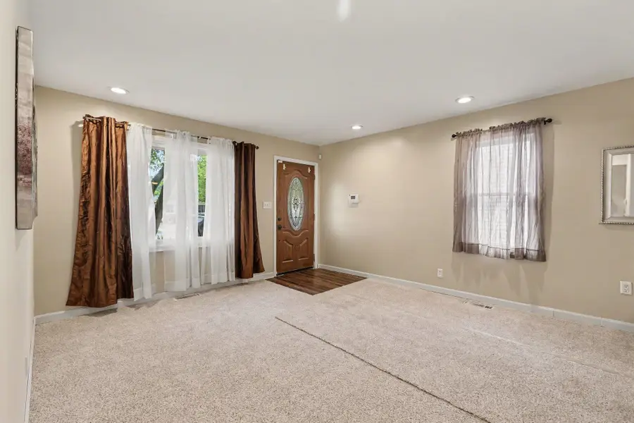 6148 N Globe Street, Westland, MI 48185 - #3