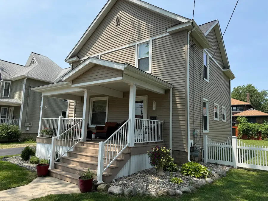 307 Perry Street, Albion, MI 49224 - #3