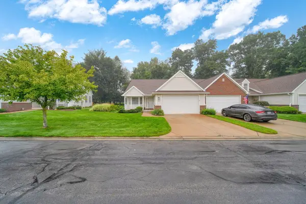 846 E Barrington Circle, Jackson, MI 49203