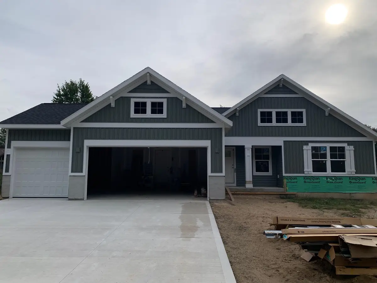 7048 Pinehurst Drive Ne, Rockford, MI 49341 - #1