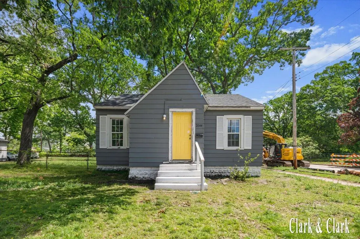 2044 Wood Street, Muskegon Heights, MI 49444 - #1