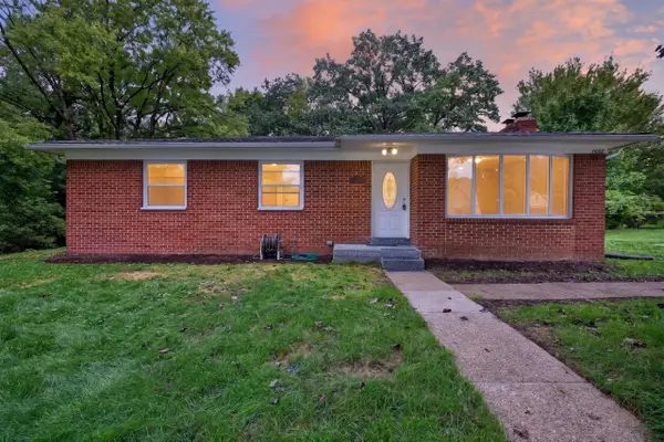 1652 Charleston Avenue, Pontiac, MI 48340