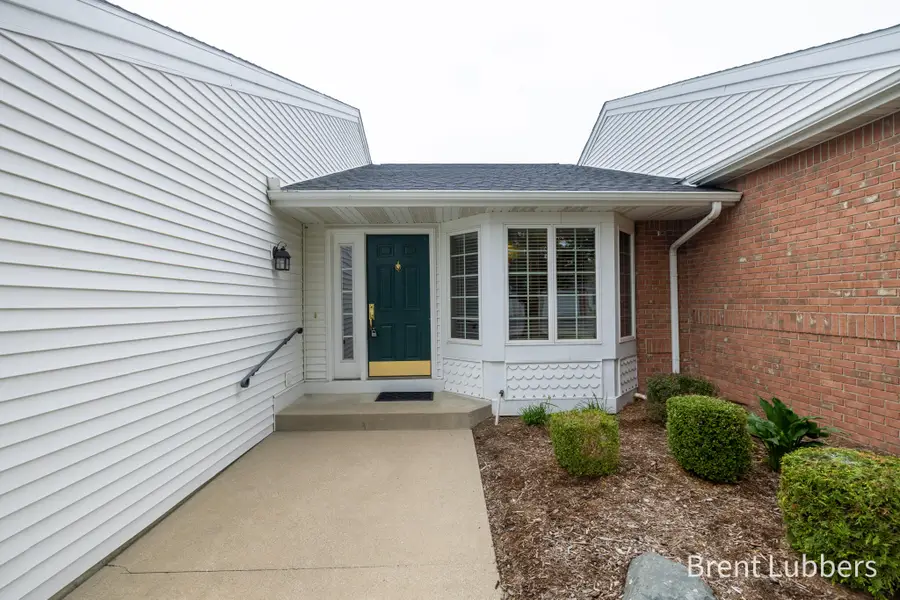 10283 Castlecourt #7, Zeeland, MI 49464 - #3
