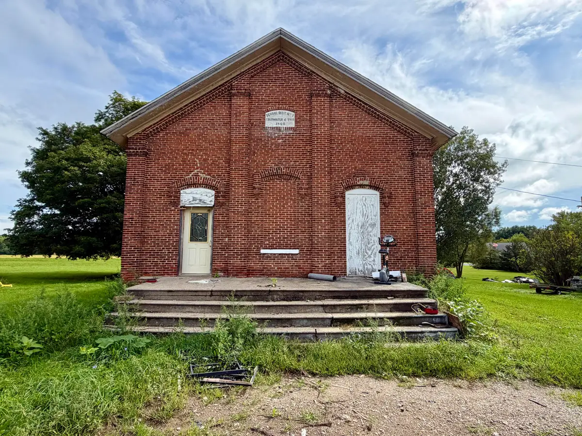 105 N Angola Road, Coldwater, MI 49036 - #1