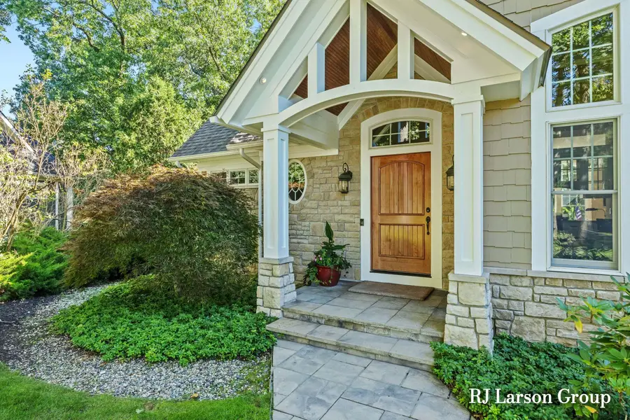 4350 S Oak Pointe Court Ne, Grand Rapids, MI 49525 - #3