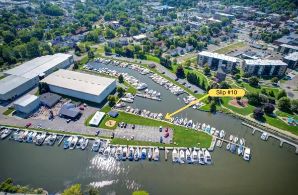 10 Wharfside, Grand Haven, MI 49417