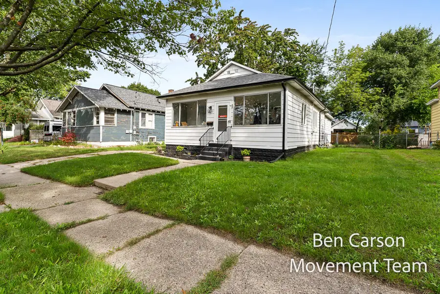 1152 E Dale Avenue, Muskegon, MI 49441 - #2
