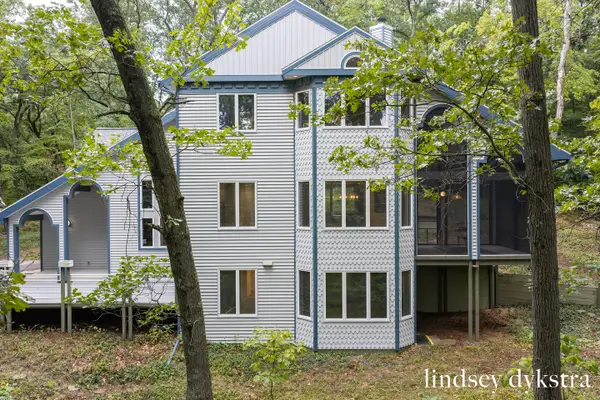 6803 Blue Ridge Drive Ne, Belmont, MI 49306
