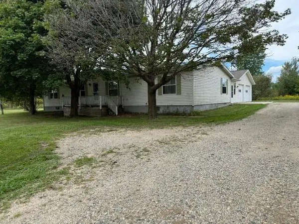 8738 Edgar Road, Lakeview, MI 48850
